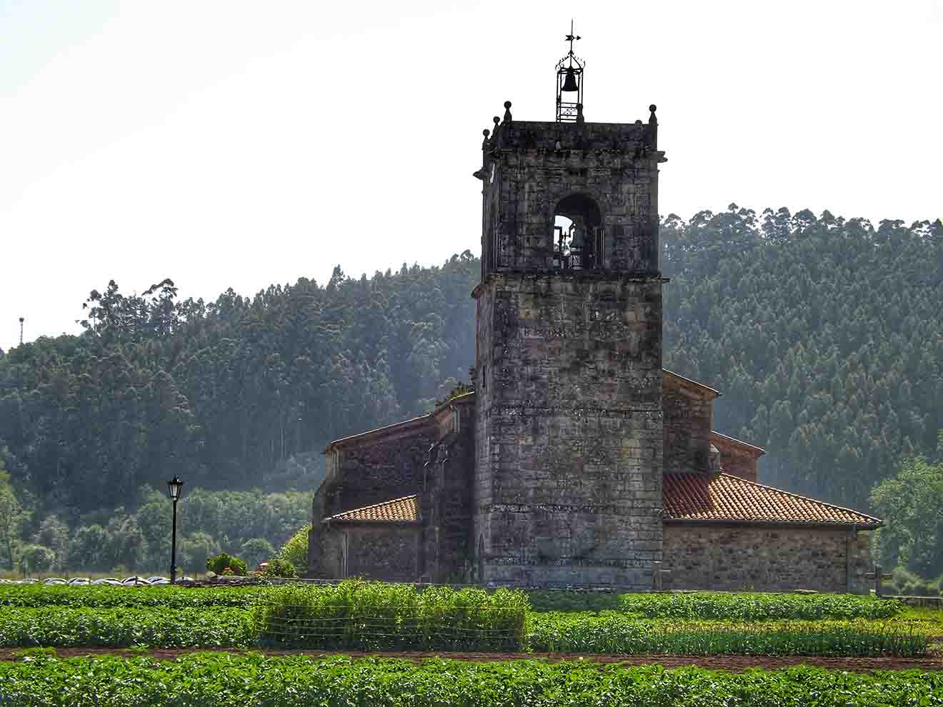 Iglesia de San Lorenzo de Periedo